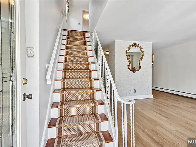 18 Patterson St — Photo 4