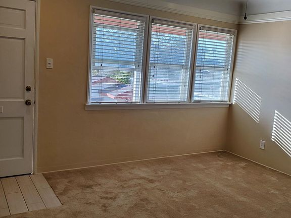 4th image of 1412 Amapola Ave