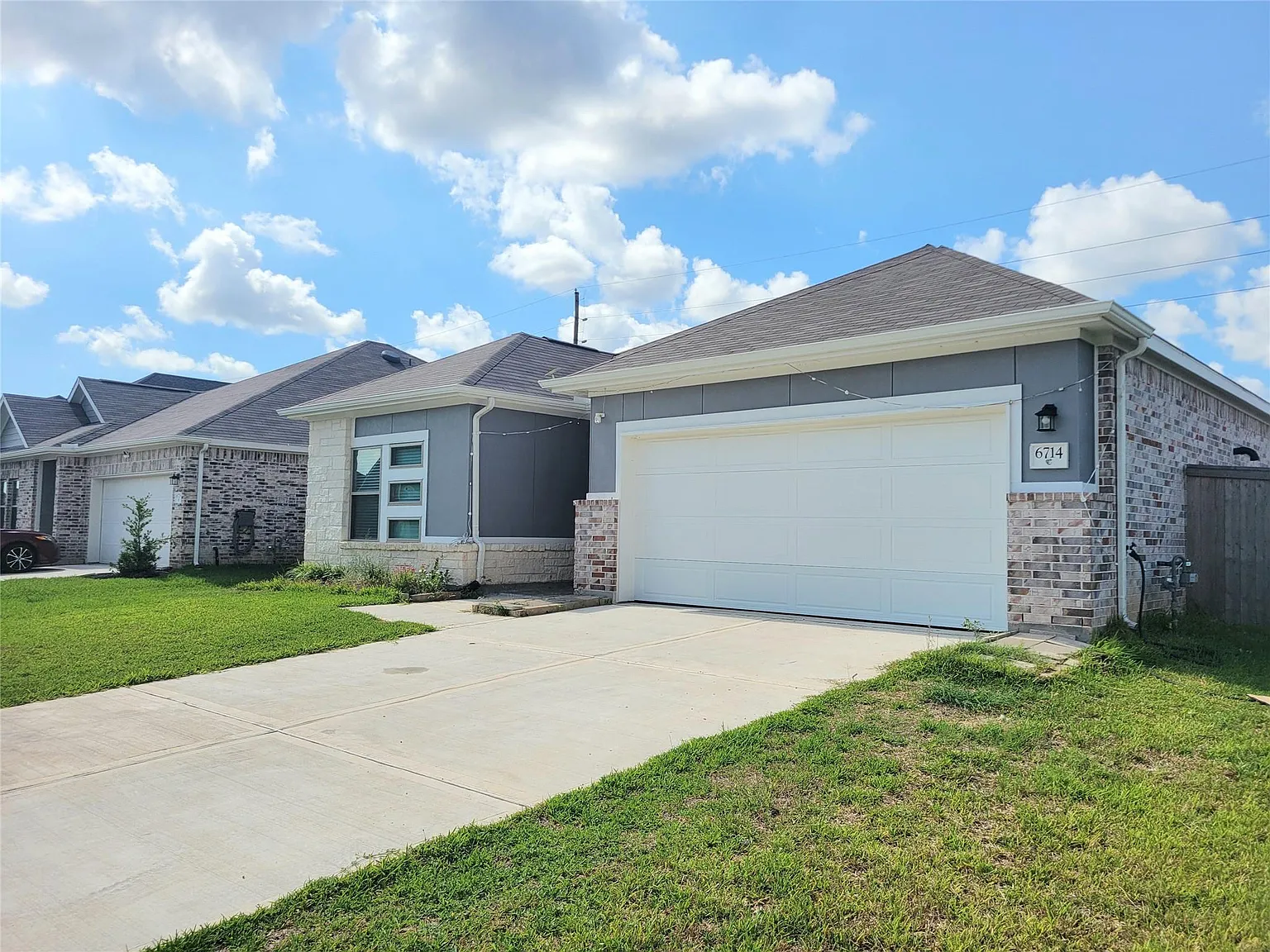 4 bed, 3.0 bath, 2025 sqft, $2,500 — Photo 2
