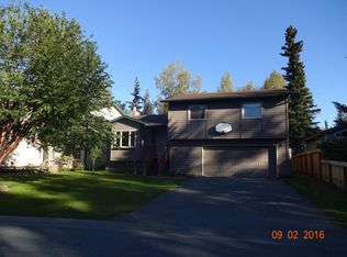 9040 King David Dr, Anchorage, AK 99507