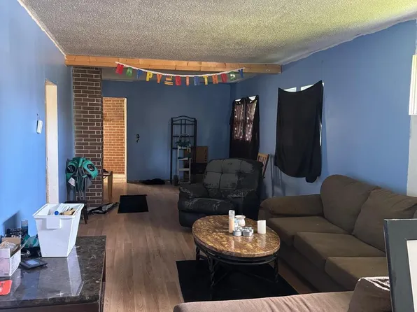 1610 Kent St, Flint, MI 48503