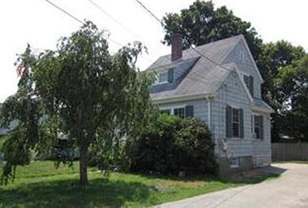 1st image of 8 Lindbergh Rd