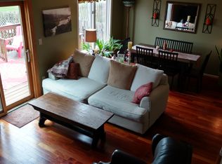2 Fir Ct, Flemington, NJ 08822