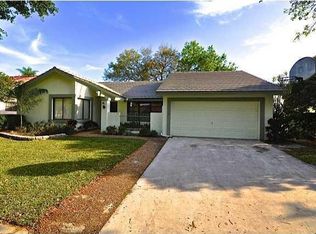 10606 NW 6th St, Plantation, FL 33324