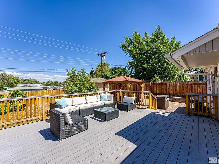 1040 Munley Dr — Photo 19