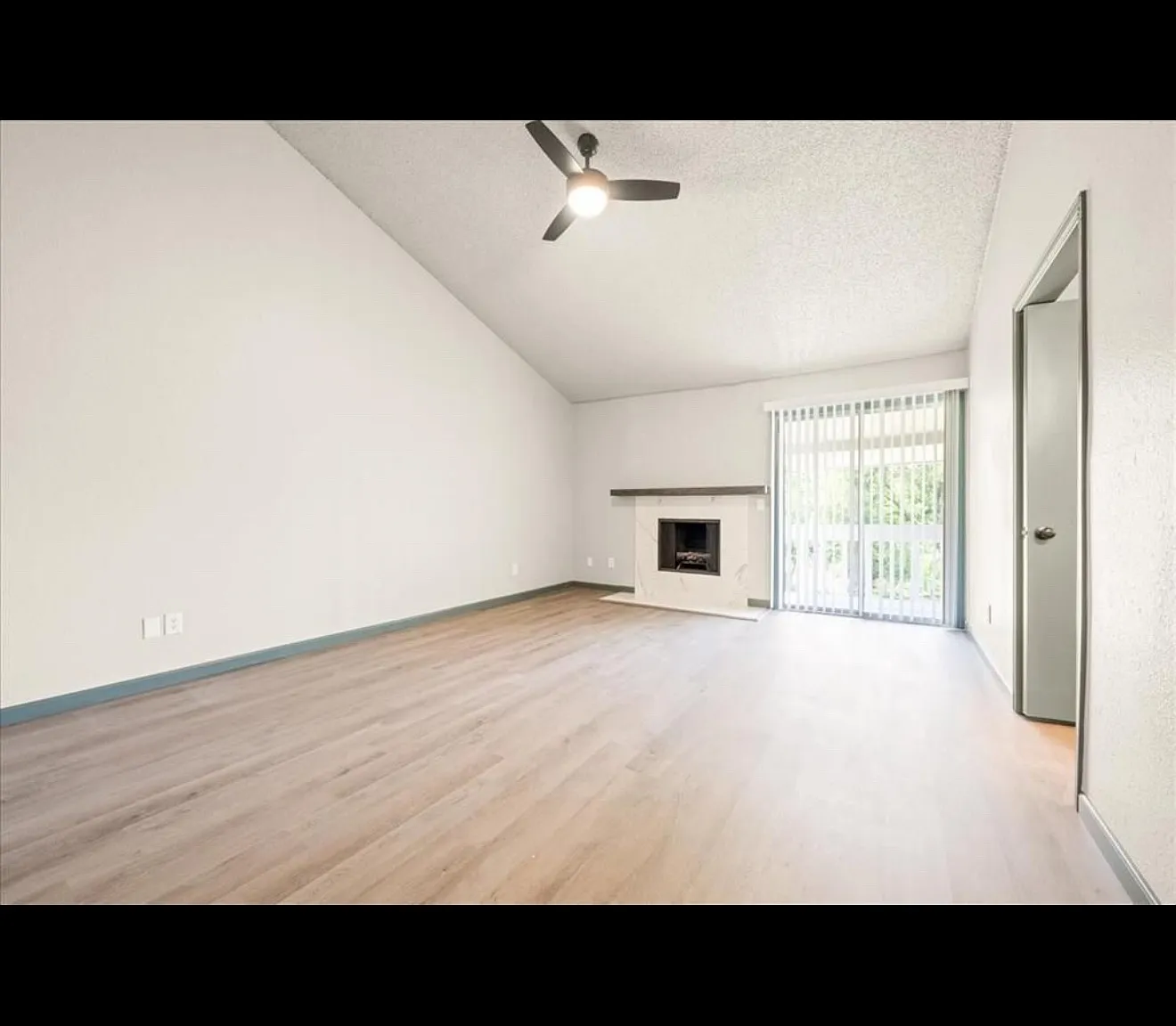 3 bed, 2.5 bath, 1892 sqft, $750 — Photo 1
