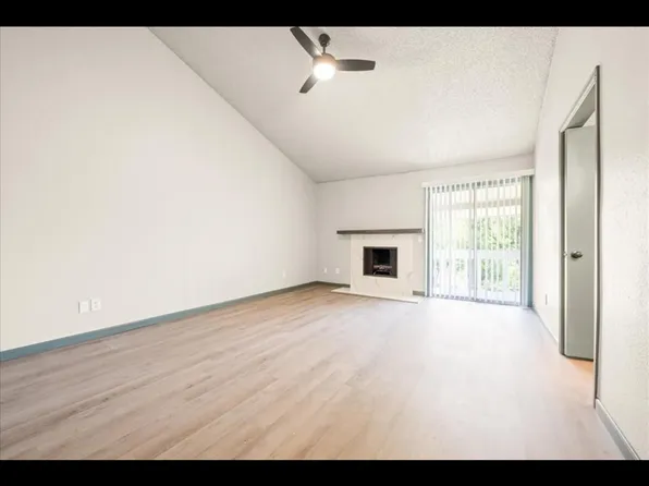 12023 Hawthorne Ln, Oklahoma City, OK 73162
