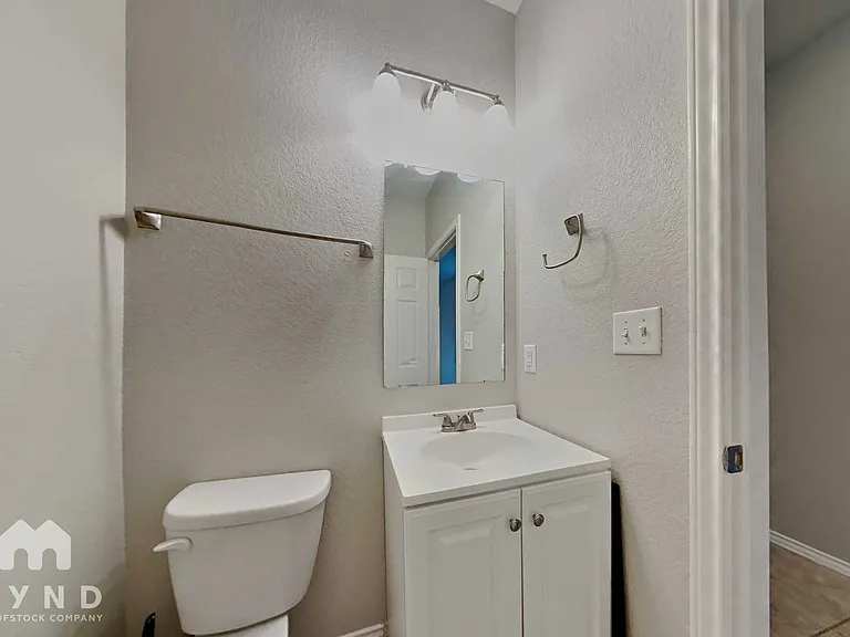 10327 Dunlap — Photo 9