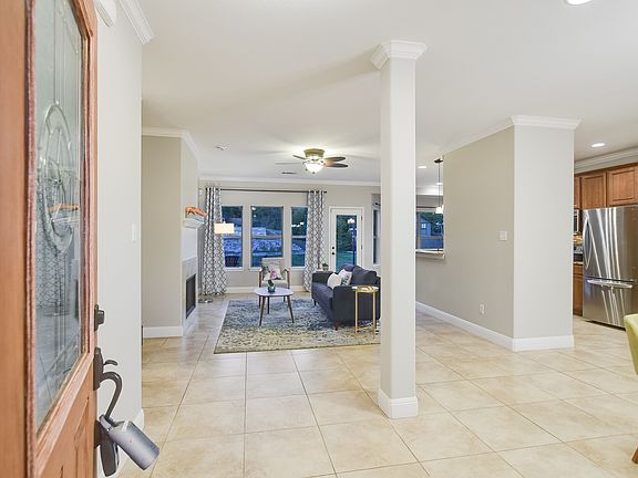 5th image of 843 Panorama Dr