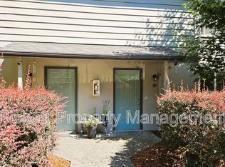 354 NW Edvard St APT G, Poulsbo, WA 98370