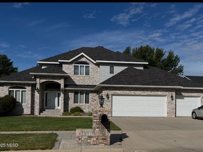 1117 17th St NE, Watertown, SD, 57201