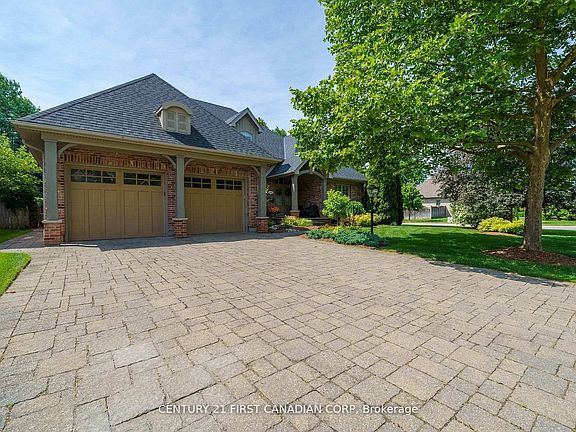 4th image of 2091 Valleyrun Blvd