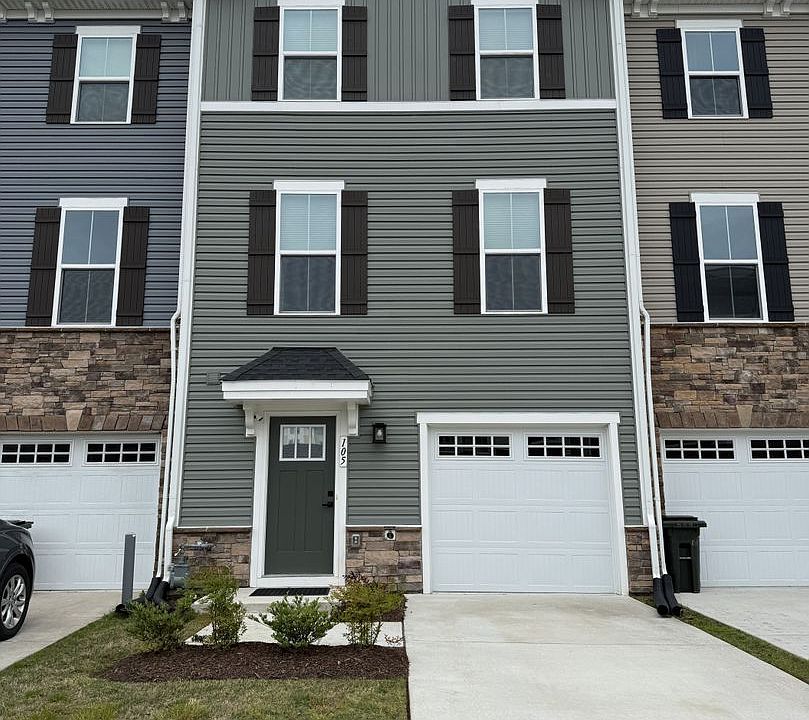 1st image of 105 Big Woods Dr