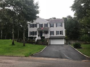 8 Fox Run, Centerville, MA 02632