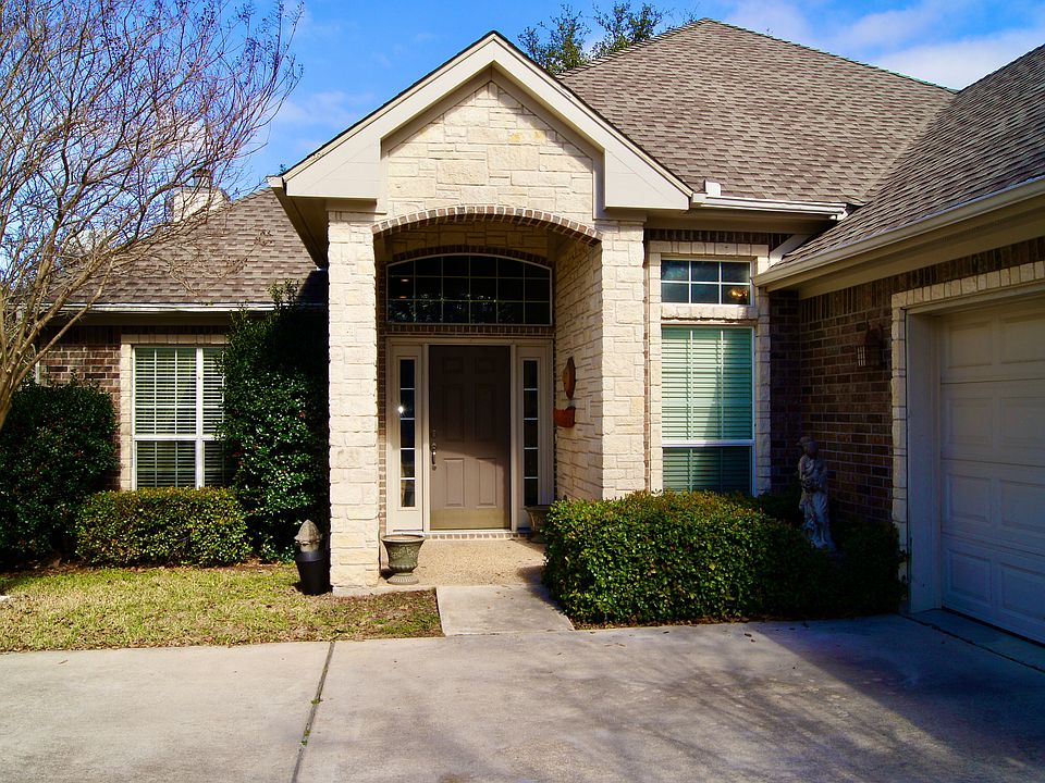 2702 Garden Brook Trail!