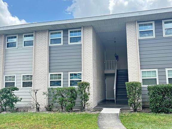 2nd image of 860 Sky Lake Cir #412