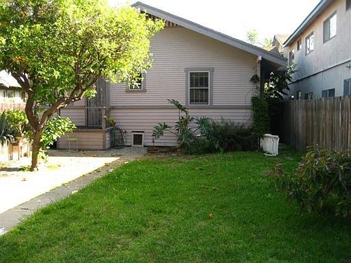 2nd image of 2509 E 4th St