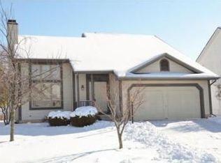 3322 Wild Cherry Rdg W, Mishawaka, IN 46544