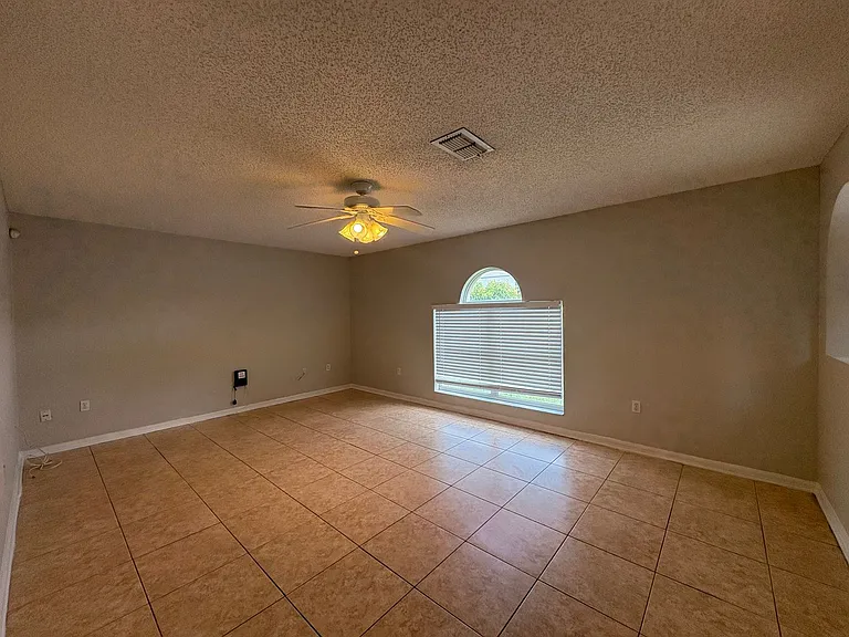 121 Carmel Bay Dr — Photo 7
