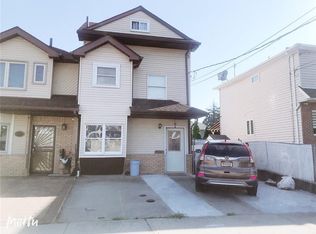 438 Raritan Ave, Staten Island, NY 10305