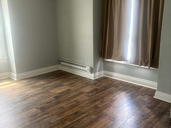 5th image of 287 Sherman Ave #287