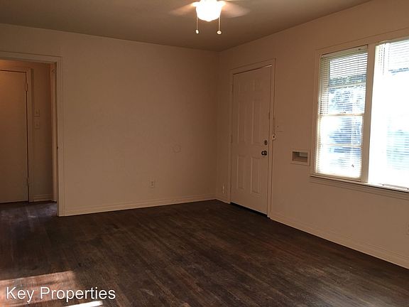 4th image of 205 Westfork Dr S
