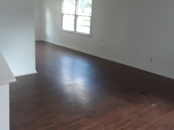 4th image of 1524 Jamaica Ave #B