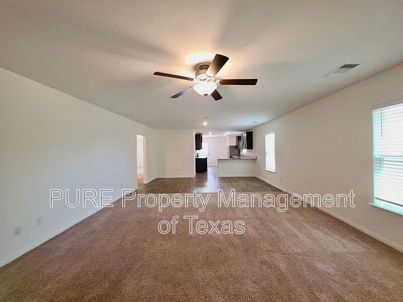 4 bed, 2.0 bath, 1794 sqft, $1,650 — Photo 4