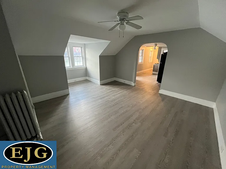 101 Pearl St #3 — Photo 5