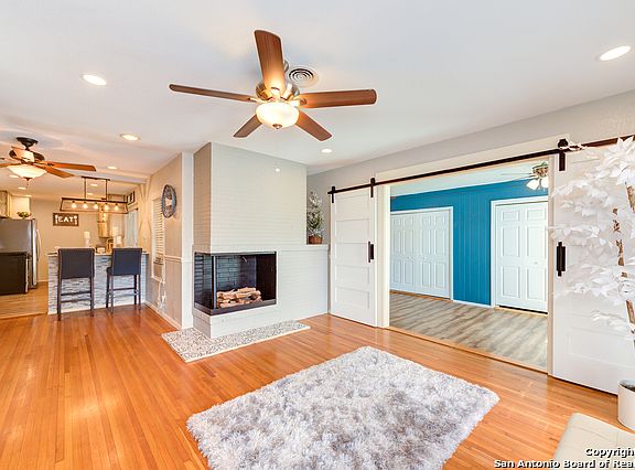 3rd image of 139 Green Meadow Blvd