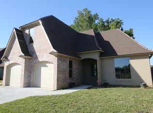 217 Oats Dr, Lafayette, LA 70508