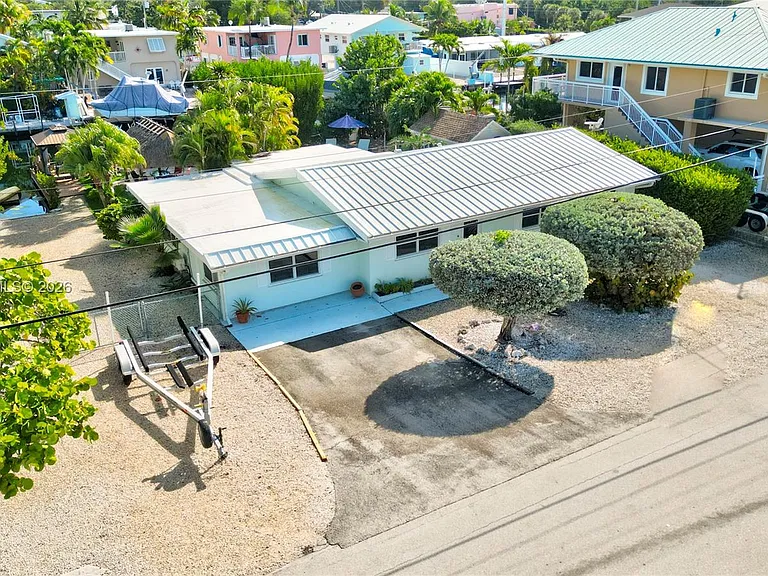 150 Azalea St — Photo 22