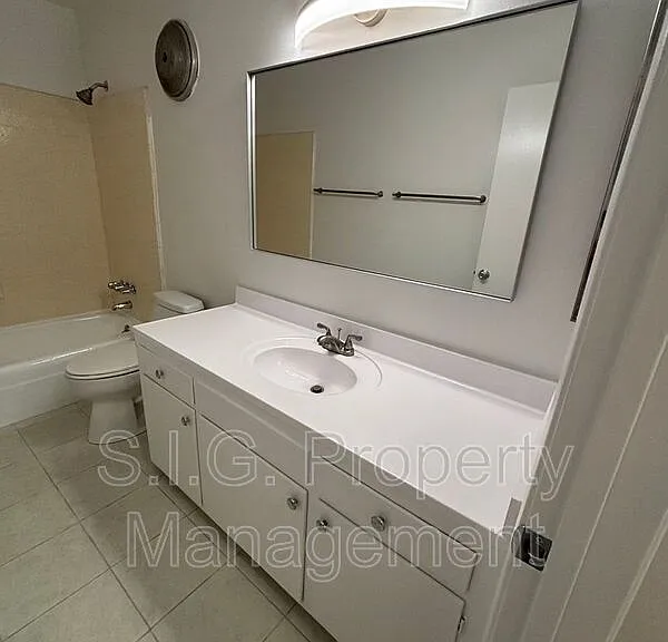 414 N Columbus Ave #A — Photo 7