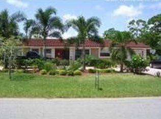 891 Woodland Ave, Haverhill, FL 33415
