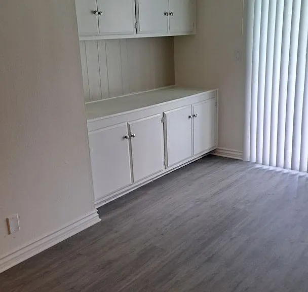 Tustin Villas — Photo 15