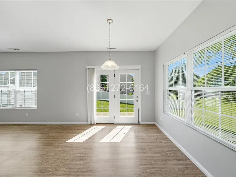 4807 Fennel Rd NE — Photo 7