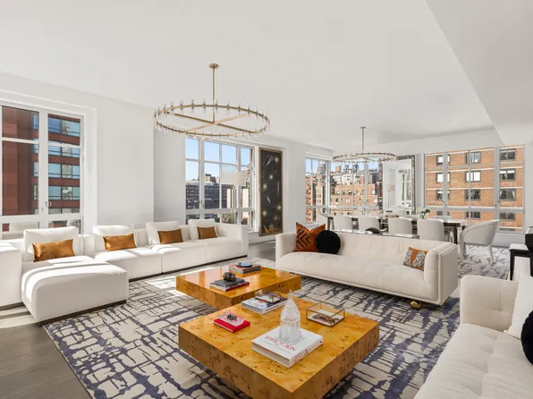 200 East 95th Street image 2 of 16