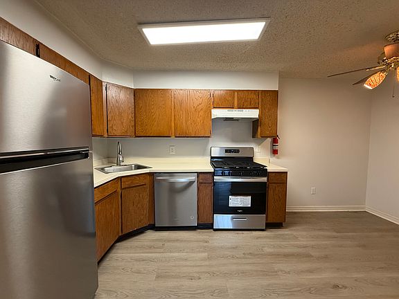 5th image of 163 Sussex Pl #163