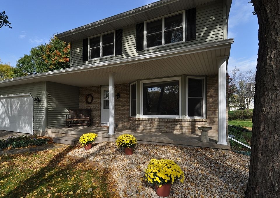 1st image of 2601 N Norfolk Cir