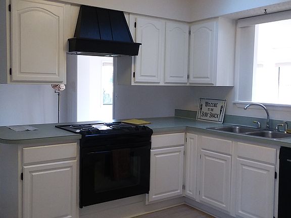 2nd image of 501 Vikings Ln