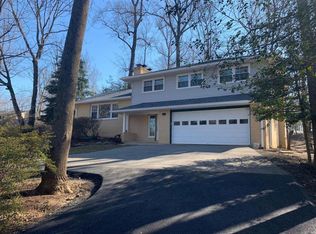 731 Carlisle Dr, Arnold, MD 21012