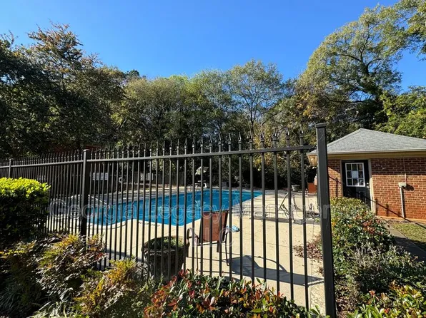 1688 Prince Ave APT 104, Athens, GA 30606