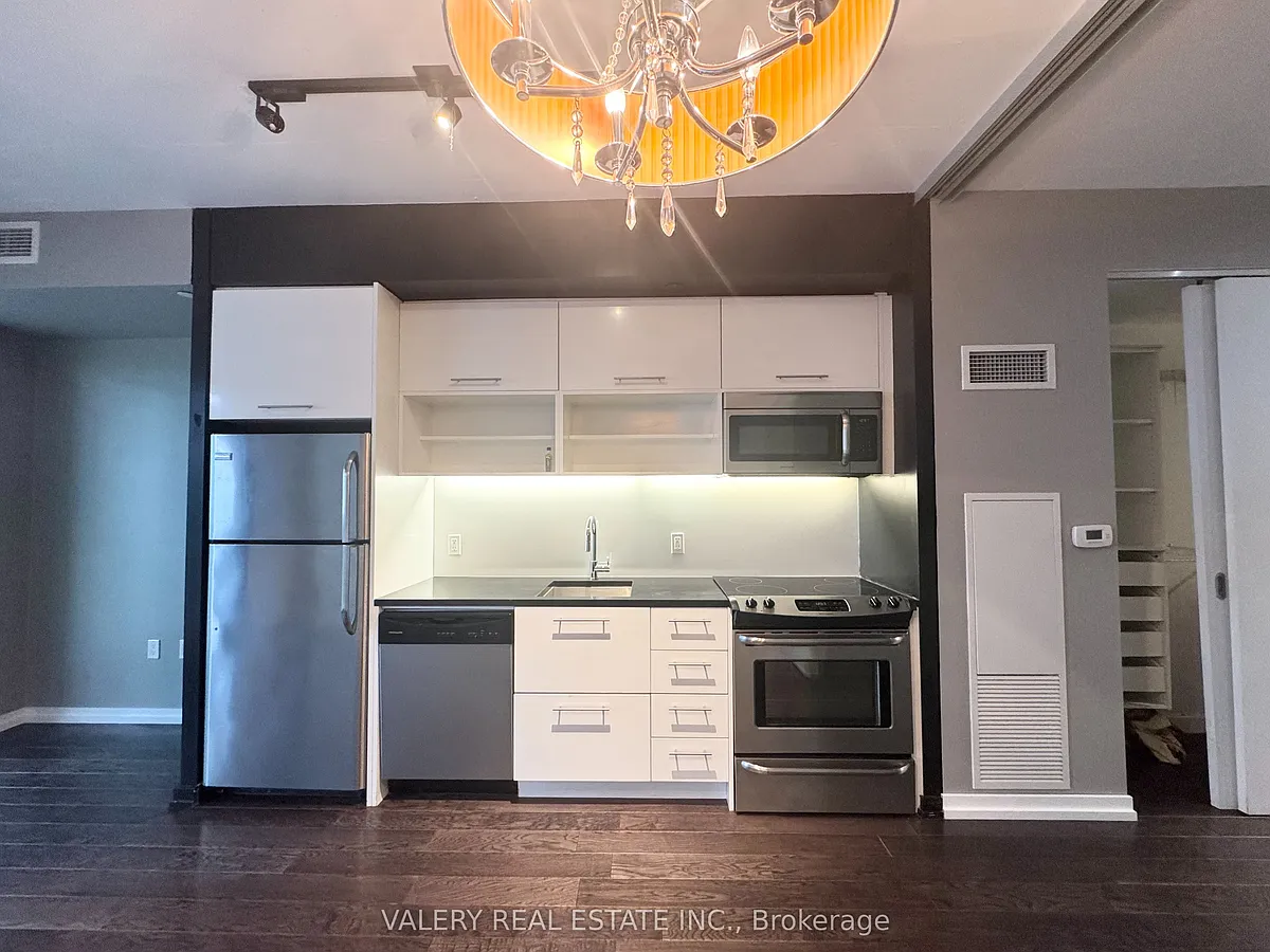 Building Photo - 47 Lower River St #431