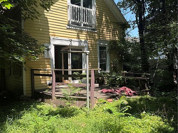 2nd image of 1931 W 57th St