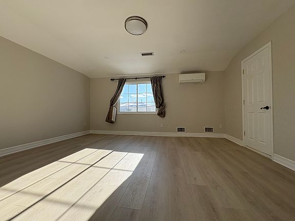 5th image of 8 Rockville Ave Floor 2