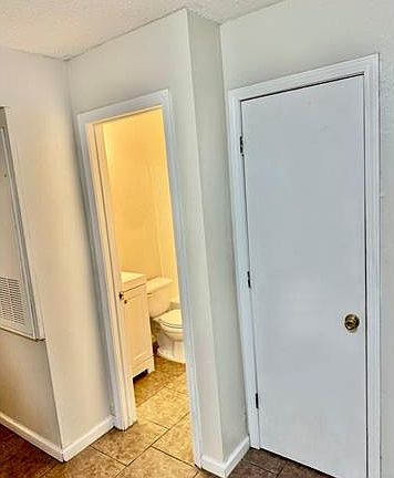 4th image of 4321 Loire Dr APT D