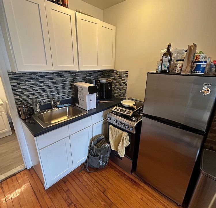2nd image of 203 Chrystie St APT 5D