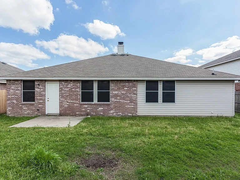 2128 Panorama Ln — Photo 16