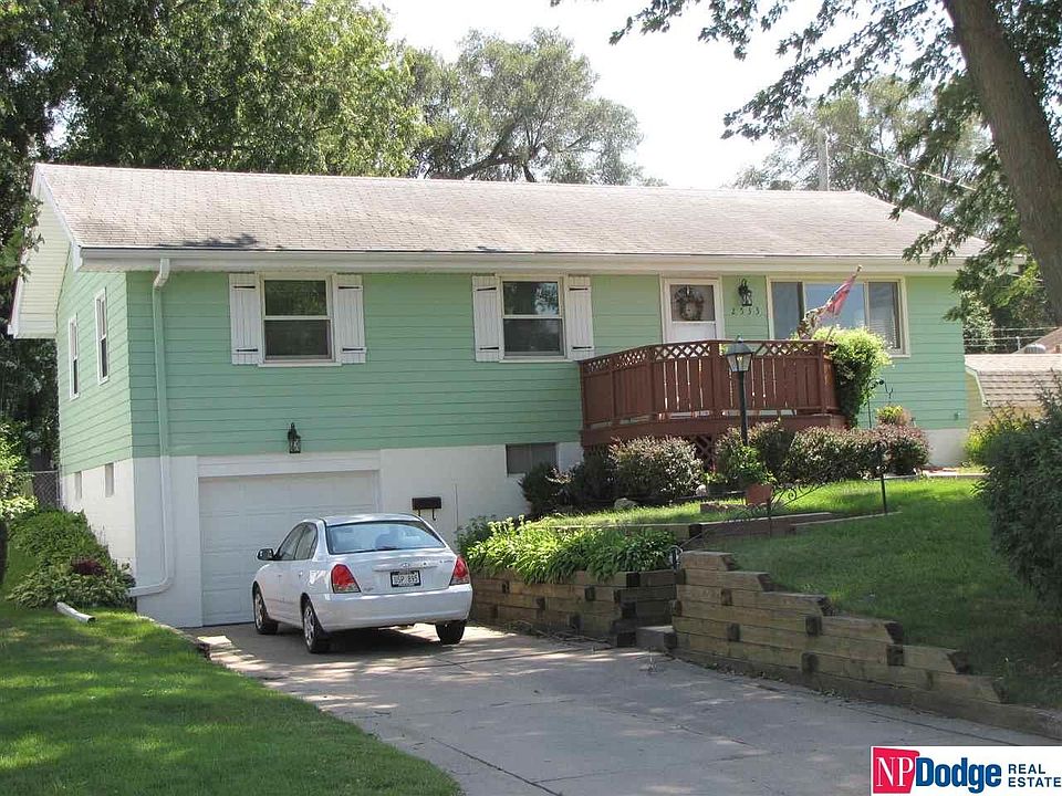 2nd image of 2533 S 62nd St