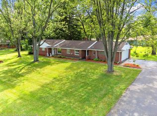 25335 Waycross, Southfield, MI 48033